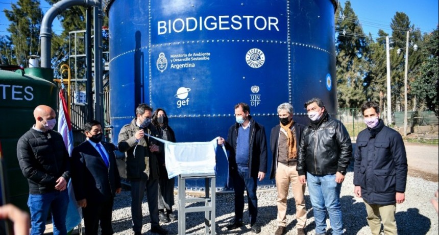 Escobar: Ariel Sujarchuk y Juan Cabandié inauguraron el primer biodigestor del distrito
