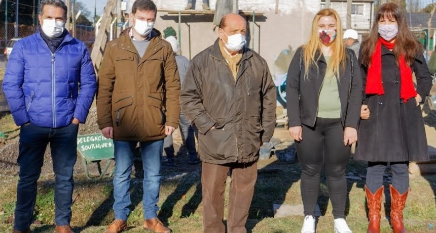 Berazategui: Mussi recorrió obras en el Club Sourigues 