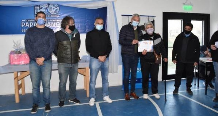 “Berisso Juega”: El intendente Cagliardi participó de la premiación del torneo