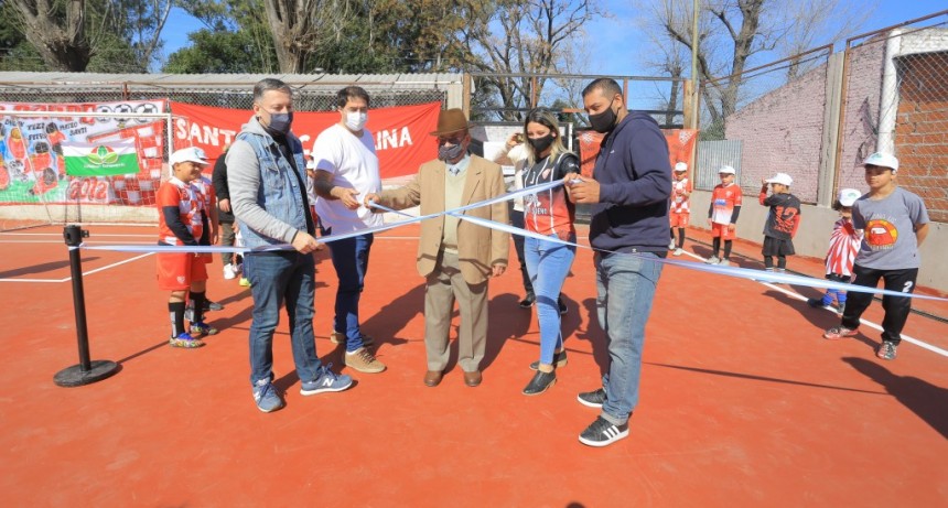 E. Echeverría: Fernando Gray inauguró un playón deportivo en el Club Catalina 