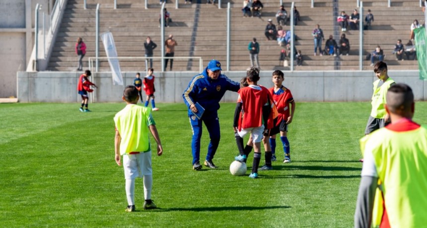 San Nicolás: Más de 1.200 chicos participaron de las pruebas de Boca en el estadio del partido 