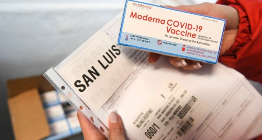 Se distribuyen otras 900 mil dosis de Moderna en todo el país para continuar la vacunación de adolescentes de 12 a 17 años 