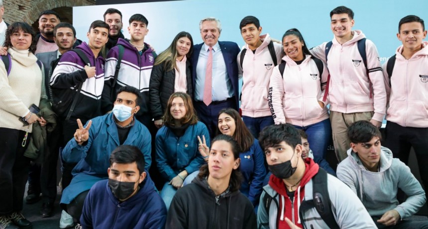 El Gobierno destinará más de 6.844 millones de pesos para equipamiento de Escuelas Técnicas