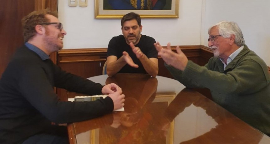 Tres Lomas: Carrera realizó gestiones para la educación del distrito 