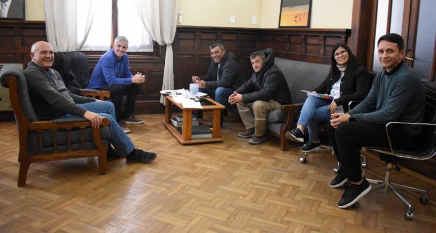 Navarro: Facundo Diz se reunió con los sindicatos de los empleados municipales