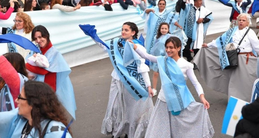 Ituzaingó celebra la patria con un desfile Cívico-Militar 