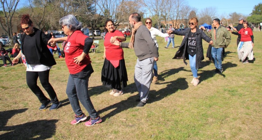 S.A. de Giles: El Municipio celebró el Día Mundial del Folklore