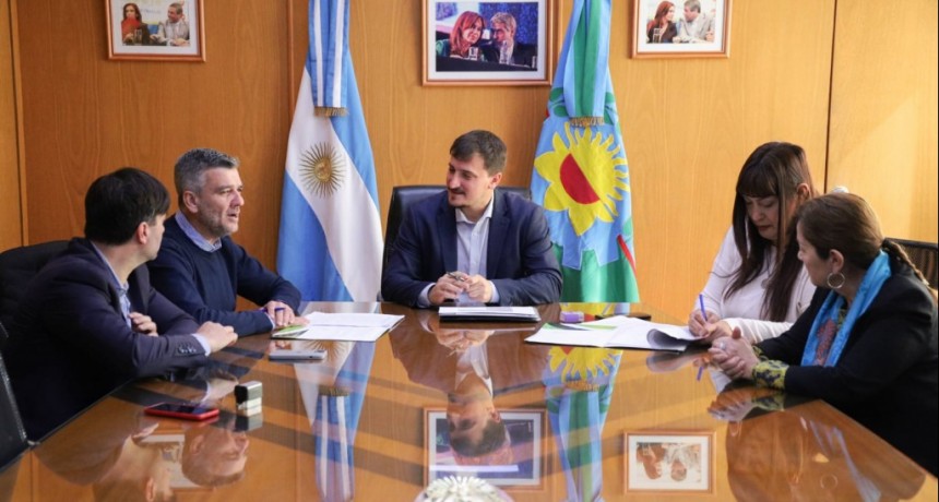 Avellaneda: Alejo Chornobroff firmó convenios con el Ministerio de Desarrollo Social de la Nación