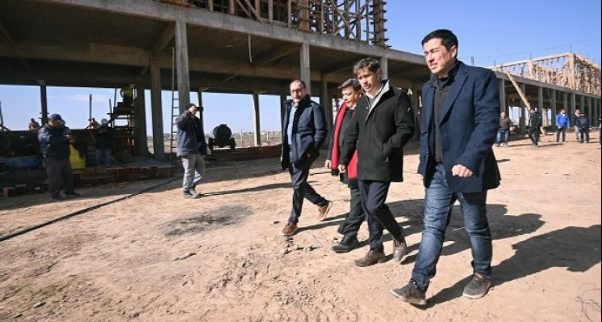 José C. Paz: Kicillof e Ishii recorrieron los avances de las obras de la Facultad de Ciencias, Tecnología, Innovación y Robótica