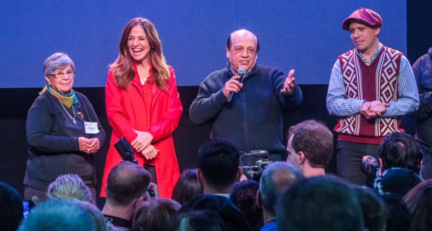 Berazategui: Mussi y Tolosa Paz visitaron la Fiesta el Chamamé Popular en el distrito 