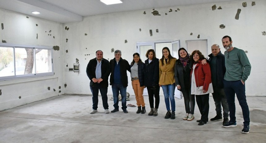 Chivilcoy: Britos recorrió la obra de infraestructura integral de la Escuela N°30