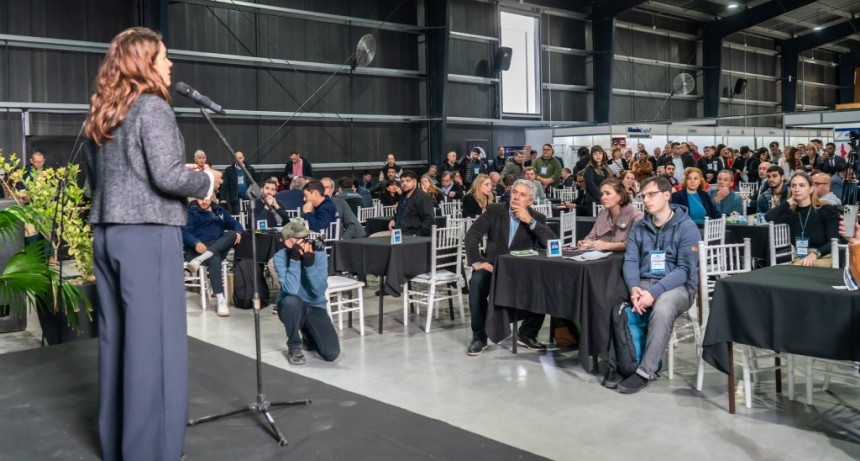 Moreno: Mariel Fernández encabezó la apertura de la Expo Industria 2025