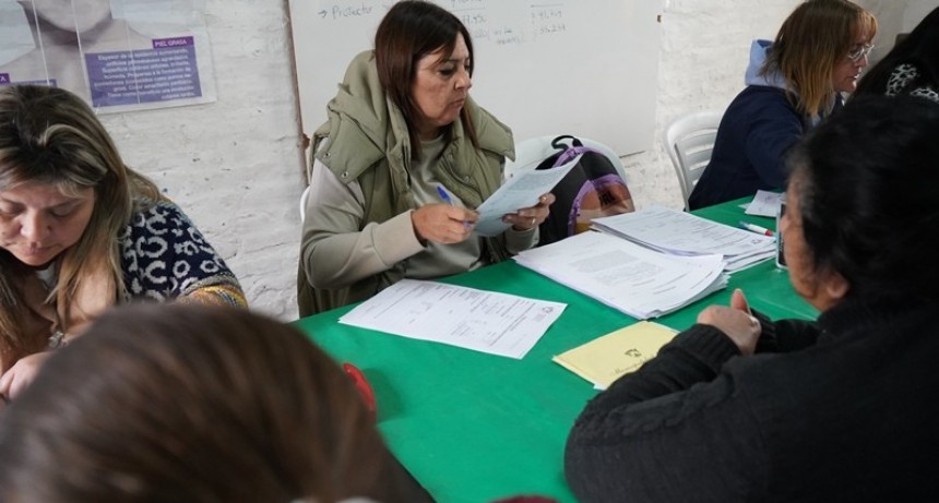 Merlo: Cientos de vecinos realizaron las escrituras de sus viviendas 