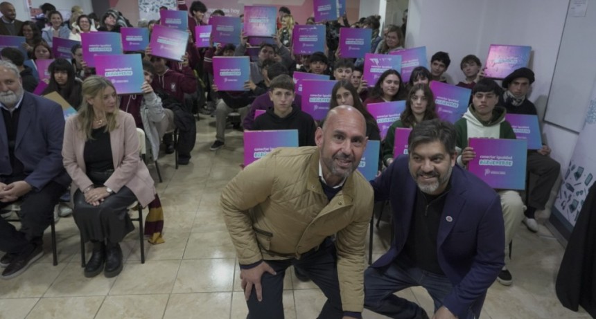 Baradero: Sanzio entregó netbooks e inauguró una nueva aula en el Centro Universitario