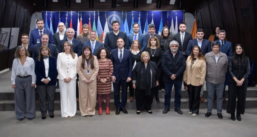 La Provincia reiter&oacute; el reclamo por el respeto al federalismo