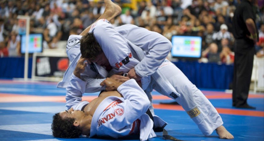 Berisso: M&aacute;s de 600 competidores participaron de la cuarta edici&oacute;n del torneo de Jiu-Jitsu