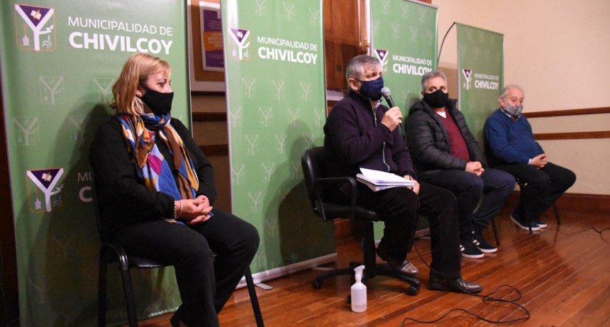 Chivilcoy: Britos anunció un Bono Especial a cuenta de paritarias y un aumento de $2000 al básico de todos los municipales 