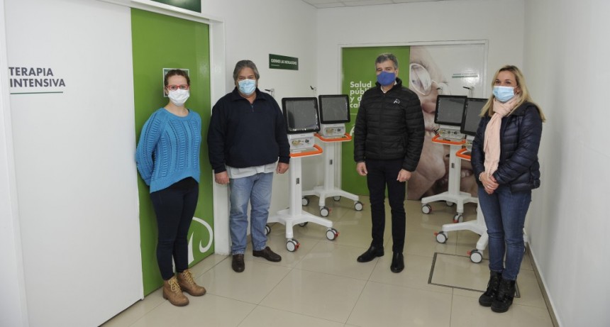 Zabaleta entregó cuatro nuevos respiradores para el hospital municipal San Bernardino 