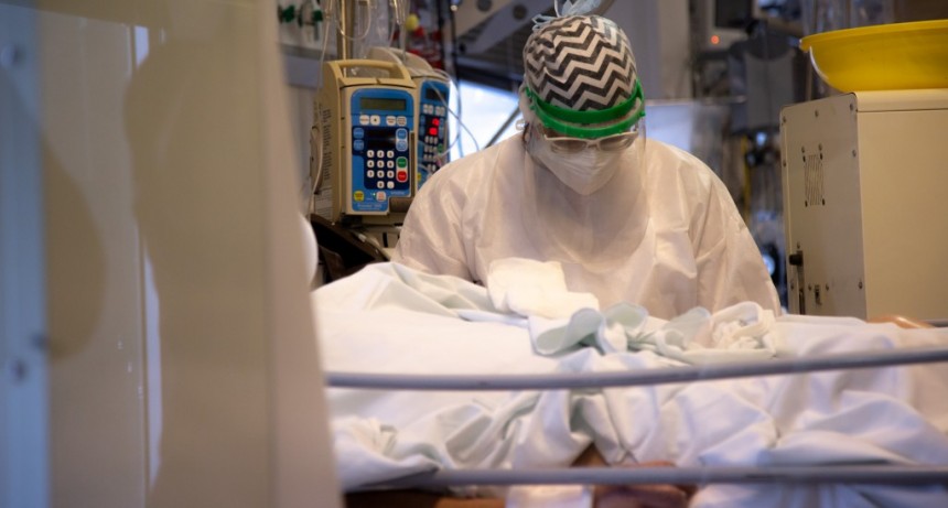 Campana: En el Hospital San José los pacientes críticos de COVID-19 pueden recibir la visita de familiares 