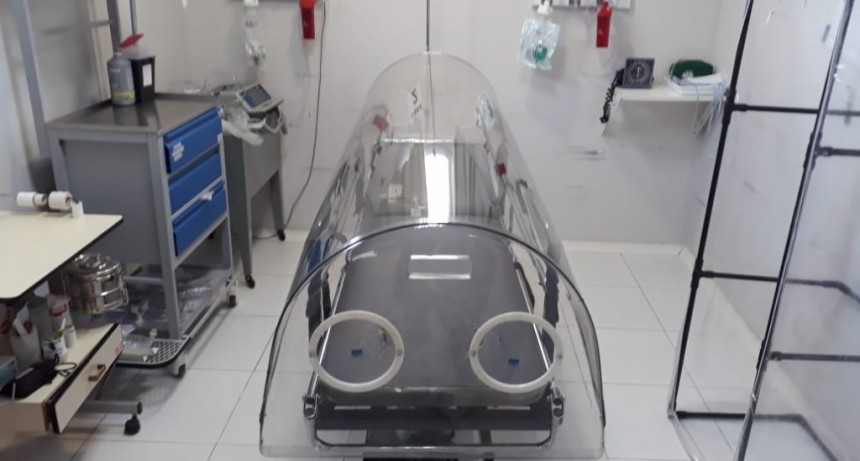 Patagones: El hospital “Pedro Ecay” adquirió una cápsula de acrílico para pacientes con COVID 