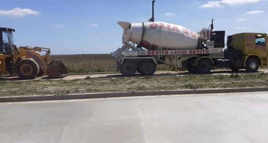 Tordillo: Comenzaron los trabajos de pavimento en el acceso Próspero Bonavita 