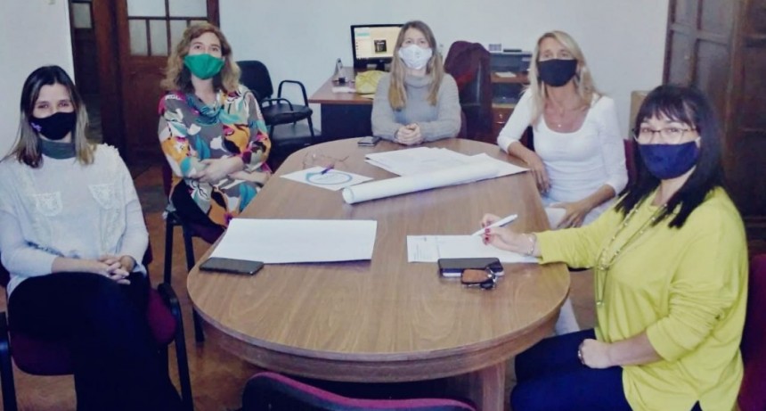 G. Villegas: Reunión de Articulación entre los Puntos Digitales y el Hogar de Cristo 