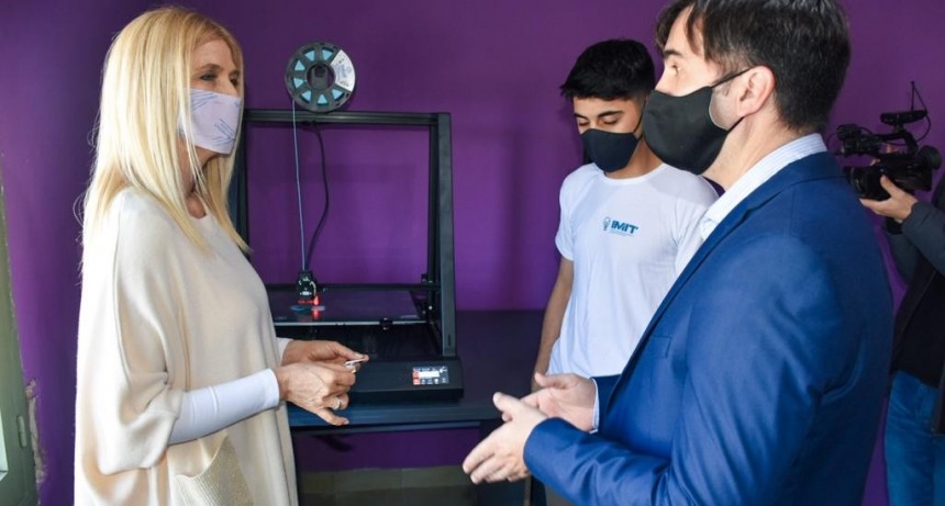 Castelli: La Vicegobernadora Magario visitó El Instituto Municipal de Tecnología  