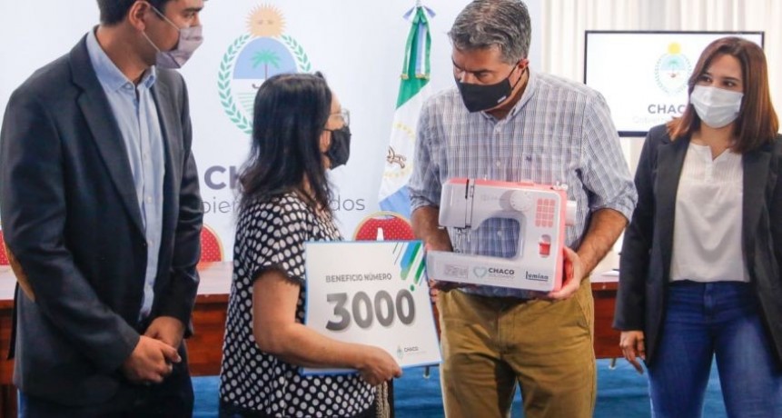 Chaco: El Gobernador entregó más de 3.000 herramientas y equipamiento con el programa Chaco Solidario 