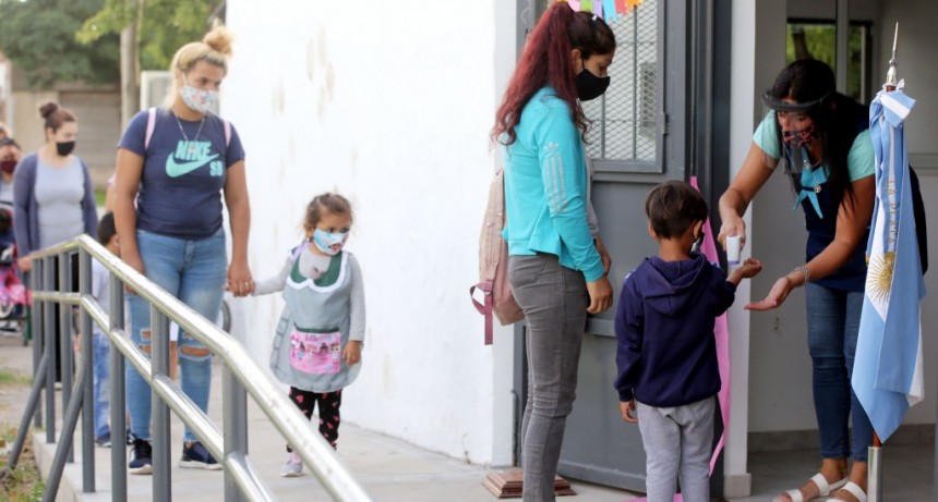 La Plata: En la vuelta a la presencialidad completa, se registró cerca de un 90% de presentismo en las escuelas
