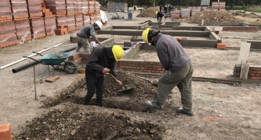 La Provincia puso en marcha la construcción de viviendas en Laprida