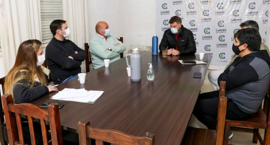 C. de Areco: Reunión con la CELCA para mejorar el circuito de fibra óptica 