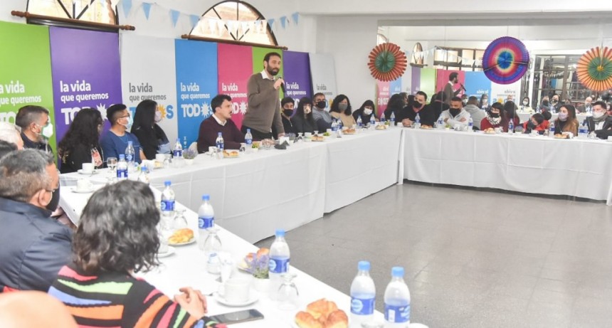 Hurlingham: El Frente de Todos realizó un desayuno junto al intendente Selci y a referentes sociales de la comunidad