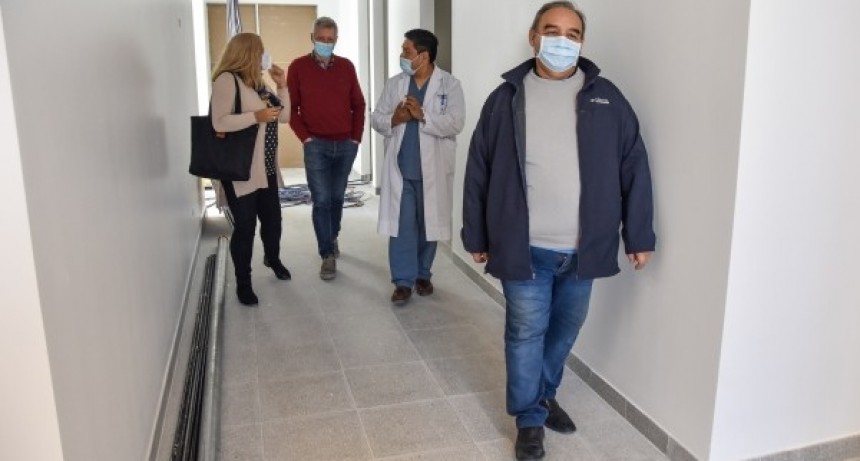 Chascomús: Representantes del Ministerio de Salud recorrieron la nueva sala de pediatría del distrito  