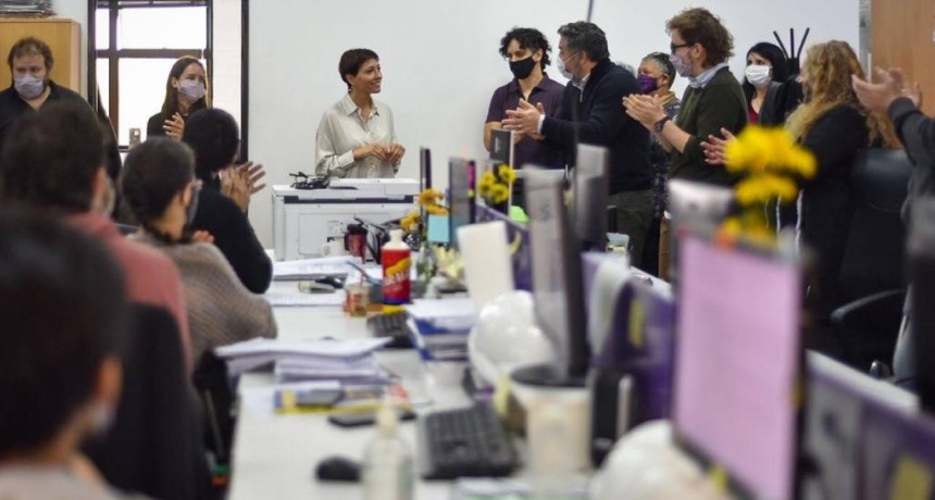 Quilmes: La Intendenta Mendoza anunció un aumento del 25% para trabajadores municipales  