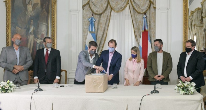 Paraná (ER): Abrieron las ofertas para la obra del Acueducto Región Metropolitana