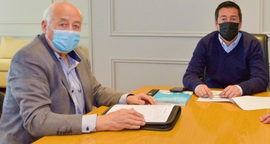 El Ministro Nardini recibi&oacute; al intendente de Tres Lomas