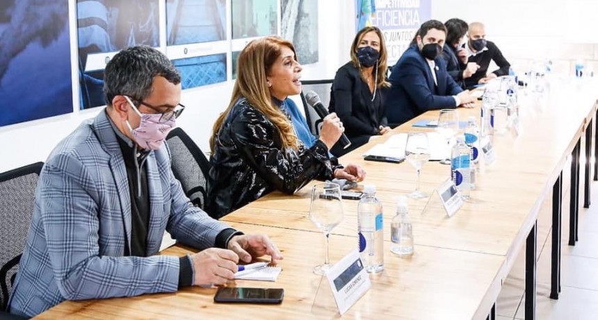Avellaneda: Magdalena Sierra participó de la presentación de políticas productivas para Pymes