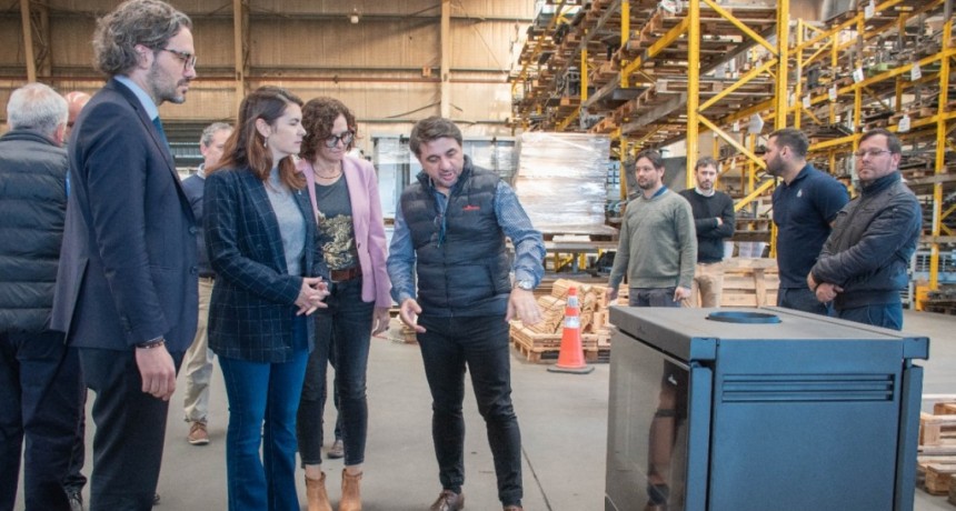 Moreno: Mariel Fernández y Santiago Cafiero recorrieron industrias locales