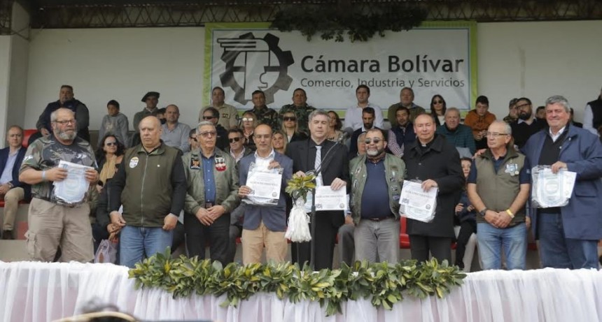 Bolívar: El intendente Pisano dejó inaugurada la 93° muestra comercial de la Expo Rural 