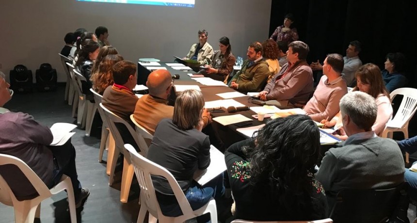 Lezama fue sede de una jornada de trabajo en planificación y desarrollo territorial 