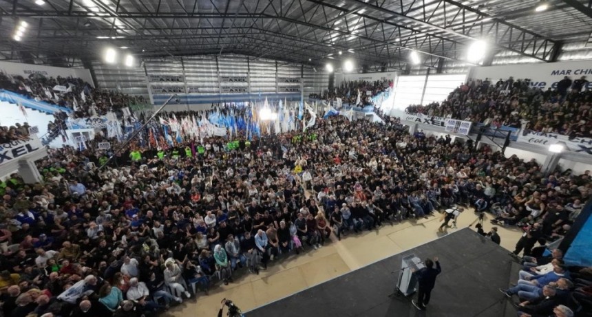 Mar Chiquita: Más de 3 mil asistentes le dieron marco al mensaje de Axel Kicillof