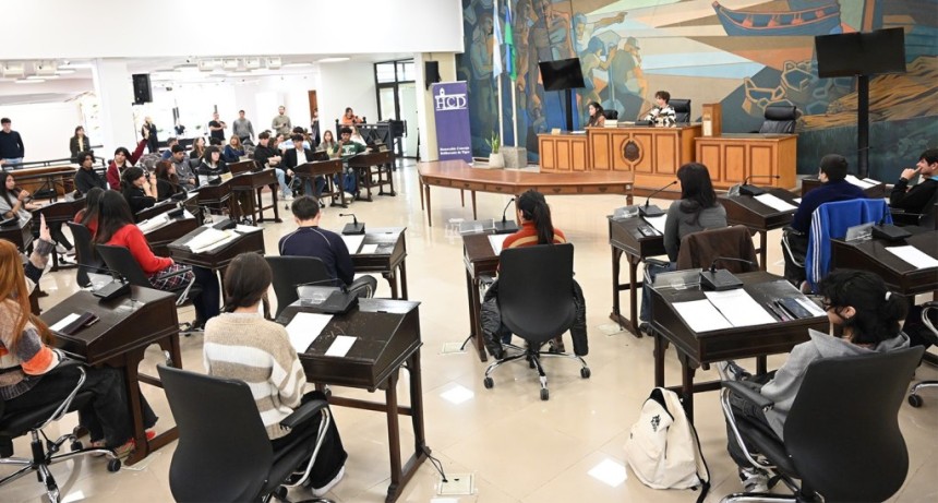 Tigre: M&aacute;s de 20 escuelas formaron parte del Parlamento Juvenil 2026 en el HCD
