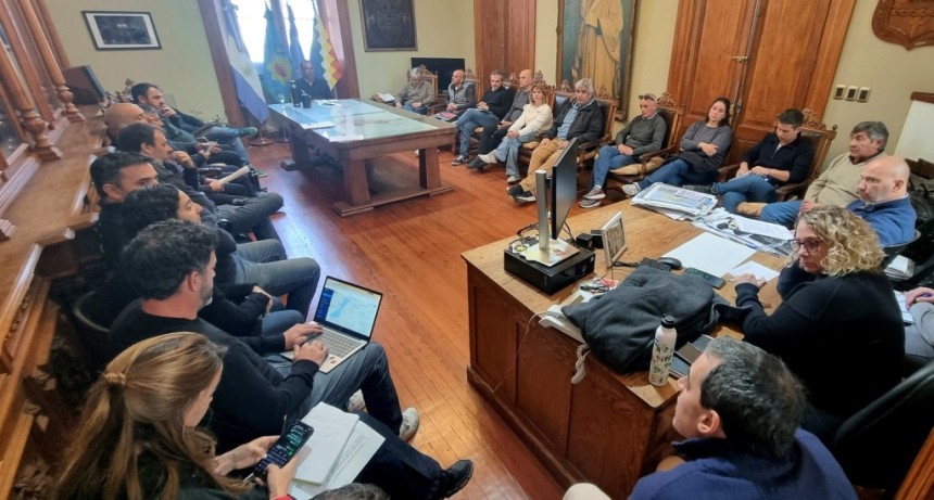 Azul: Se realiz&oacute; una nueva reuni&oacute;n de gabinete para reforzar acciones preventivas ante la posible llegada del S&uacute;per Ni&ntilde;o