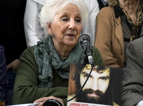 Estela de Carlotto: "De Macri para abajo tienen que rendir cuentas a la historia y a la Justicia"