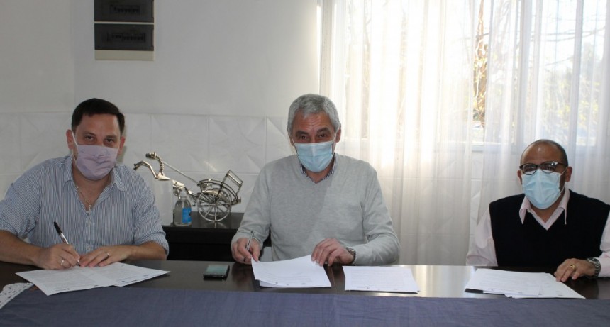 Berisso: El Municipio firmó convenios con la Universidad Católica de La Plata 