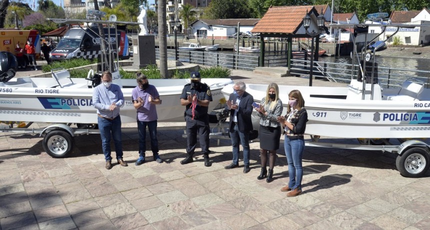 Tigre: El Municipio entregó dos nuevas lanchas a la Policía de Islas