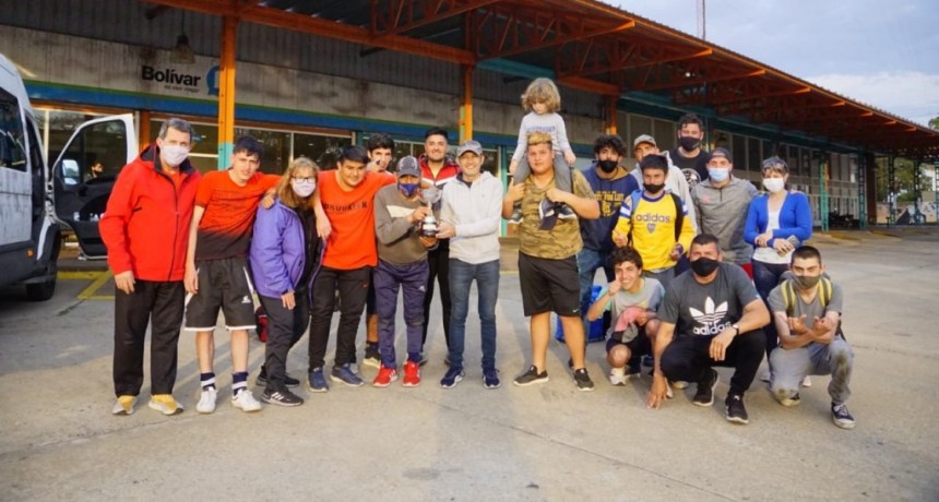Bolívar: El Intendente Pisano recibió al equipo municipal de fútbol de paradeporte que se consagro campeón 