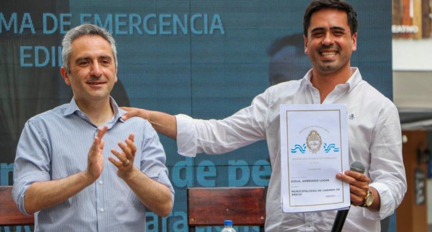 C. de Areco: 86 familias del distrito recibieron el título de propiedad de sus viviendas 