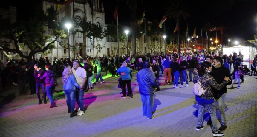 Bolívar: El centro cívico se vistió de fiesta para la vuelta de Cultura Activa