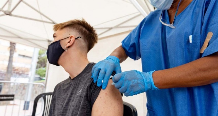 Ituzaingó: Jornada de vacunación en la Plaza Eva Perón 